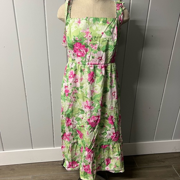 torrid Dresses & Skirts - Torrid Pink and Green Floral Dress